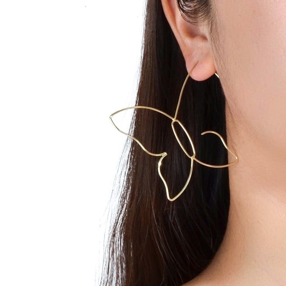 GlitzBlitz Boutique Jewelry - Any 2/$20! Gold Ear Wire Threader Butterfly Silhouette Earrings